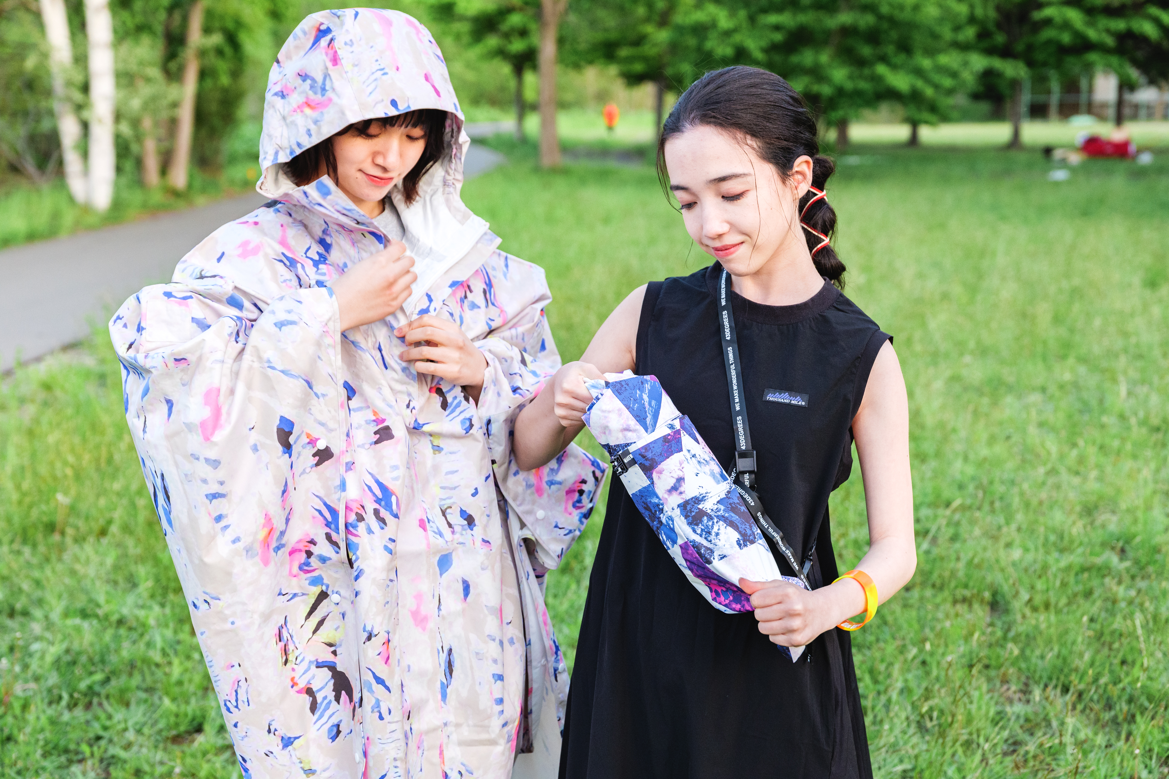 Style - 43DEGREES 23-24 Rain Poncho