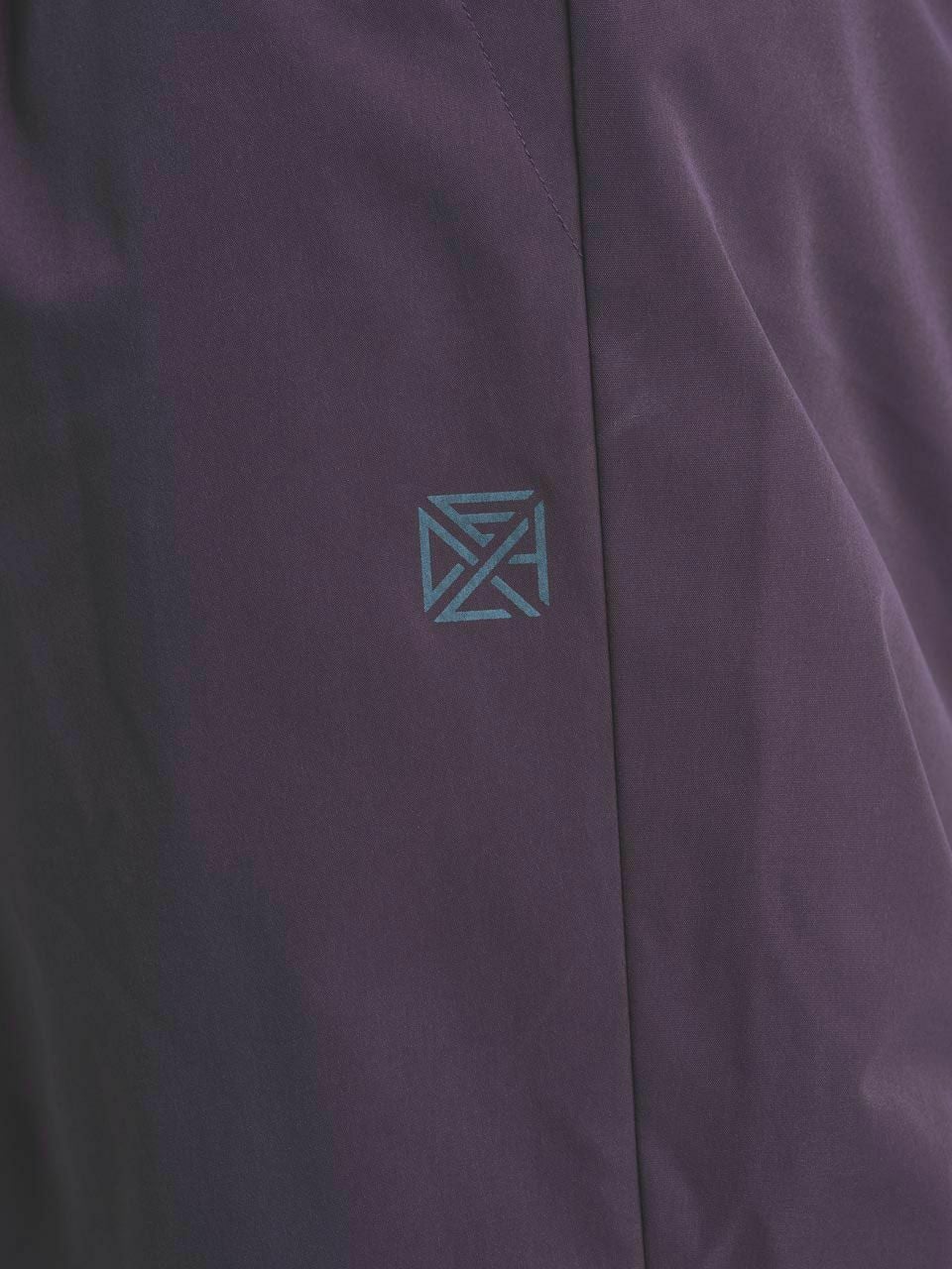 パラシュートタックパンツ