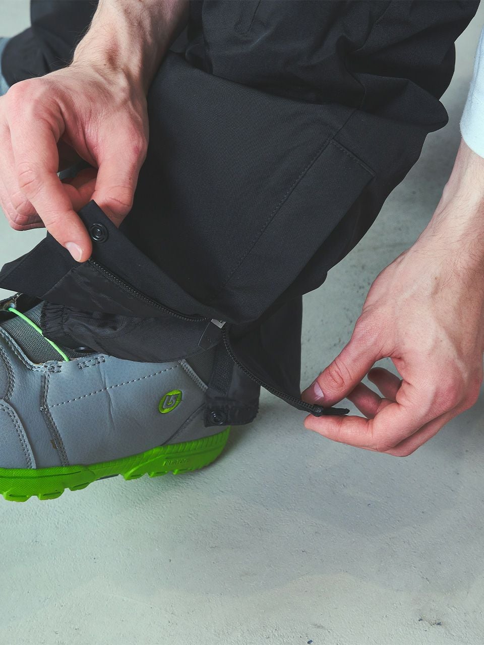 Shell Hang43DEGREES｜Four Seasons Design Lab.