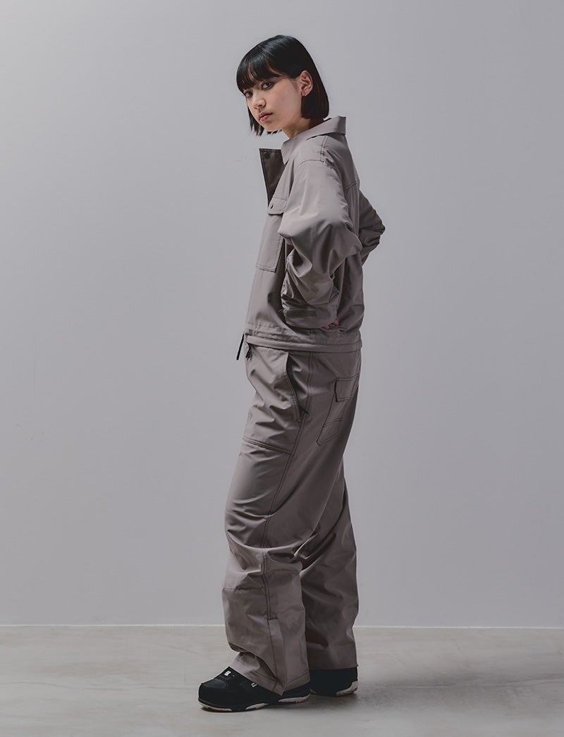 スノージャンプスーツ