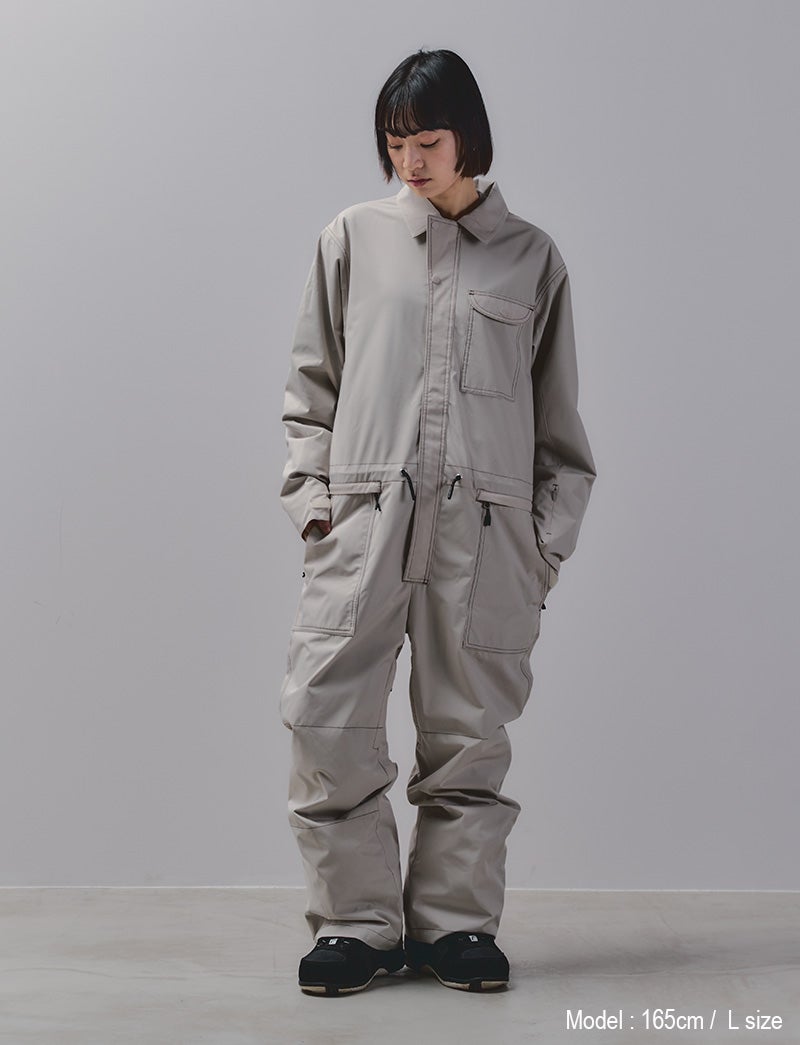 スノージャンプスーツ