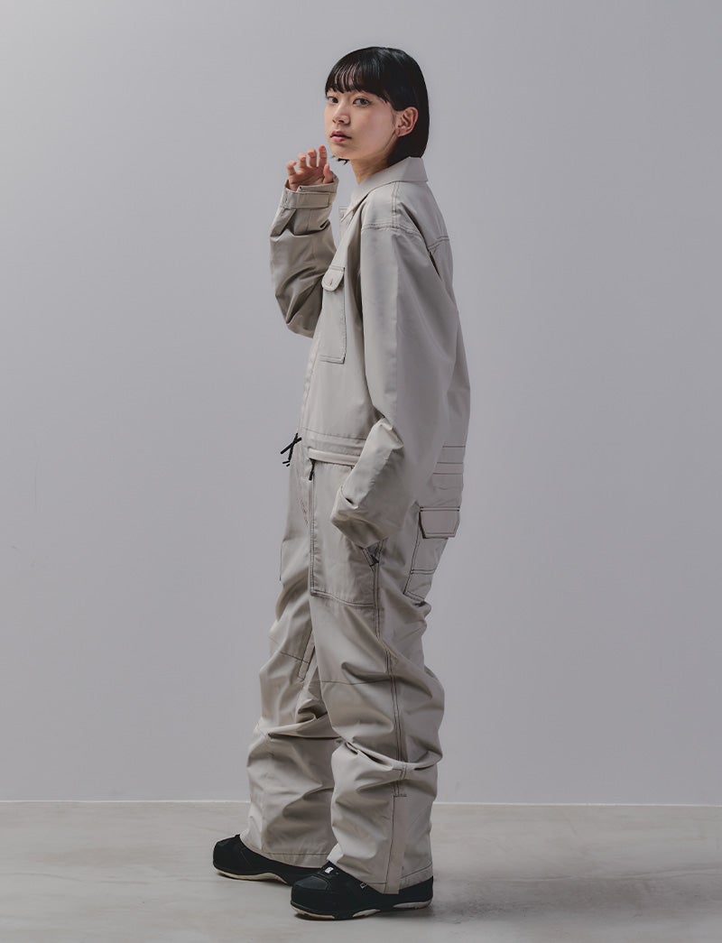 スノージャンプスーツ