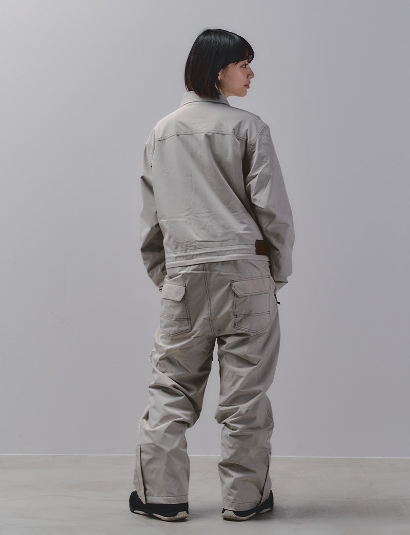 スノージャンプスーツ