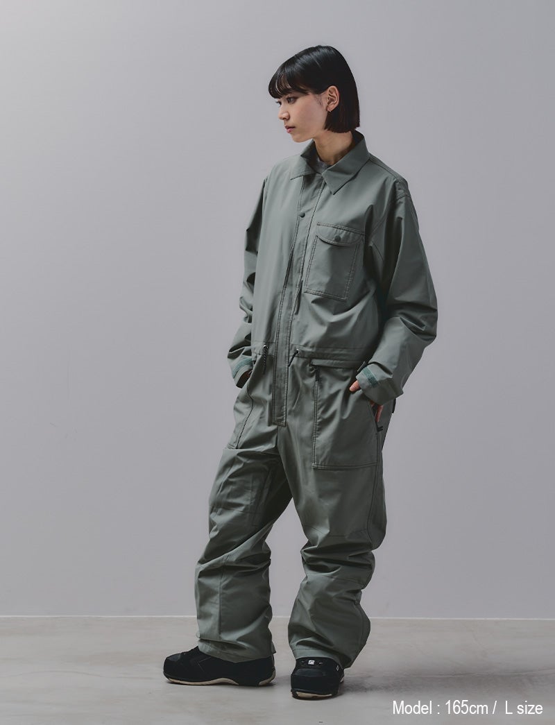 スノージャンプスーツ